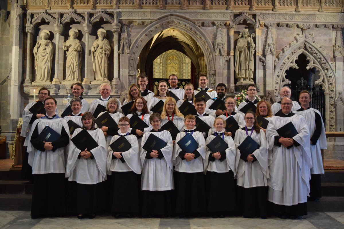 ChristChurchN14's tweet image. Official photo call tonight after #ChoralEvensong @StDavidsCath with @SouthgateChoir and #CathedralChapter.
@Ambassadors2020 @visitwales