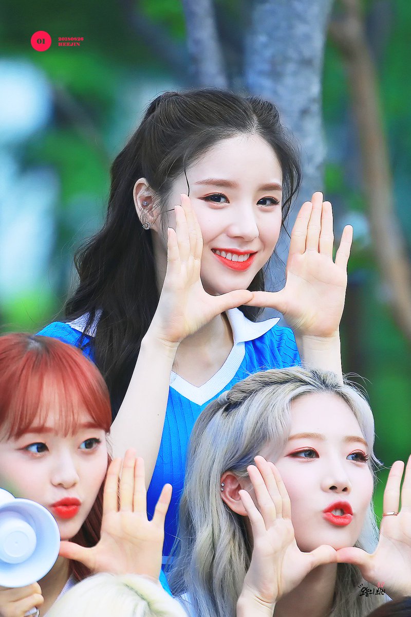오늘의 희진 tweet media
