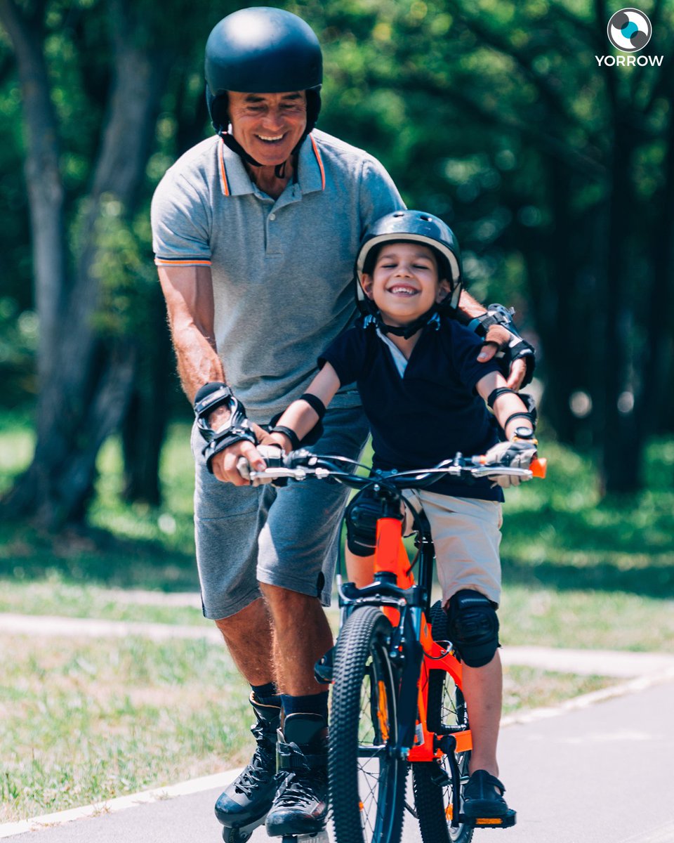 YorrowApp's tweet photo. When's the last time you did some in-line skating? Hard to say, right? Instead of selling those Rollerblades at your yard sale this fall, list them on Yorrow first. Rent them and make some money! https://t.co/QbqnV06paO