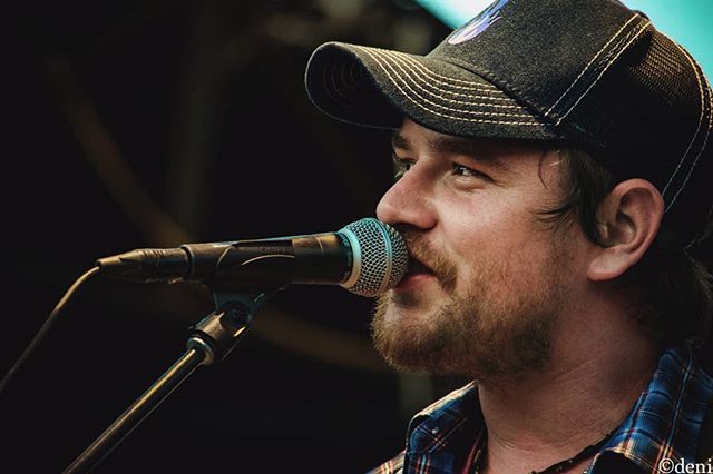 deni_satx's tweet photo. @daltondomino at @nuttybrownamphitheatre in #austin
¤
#daltondomino #corners #texascountry #texascountrymusic #countrymusic #livemusic #texasmusic #tcma #texascountrymusicassociation #singersongwriter #nuttybrowncafe #nuttybrown #atx https://t.co/1Kf1Un520U https://t.co/VCcAjoVLEO