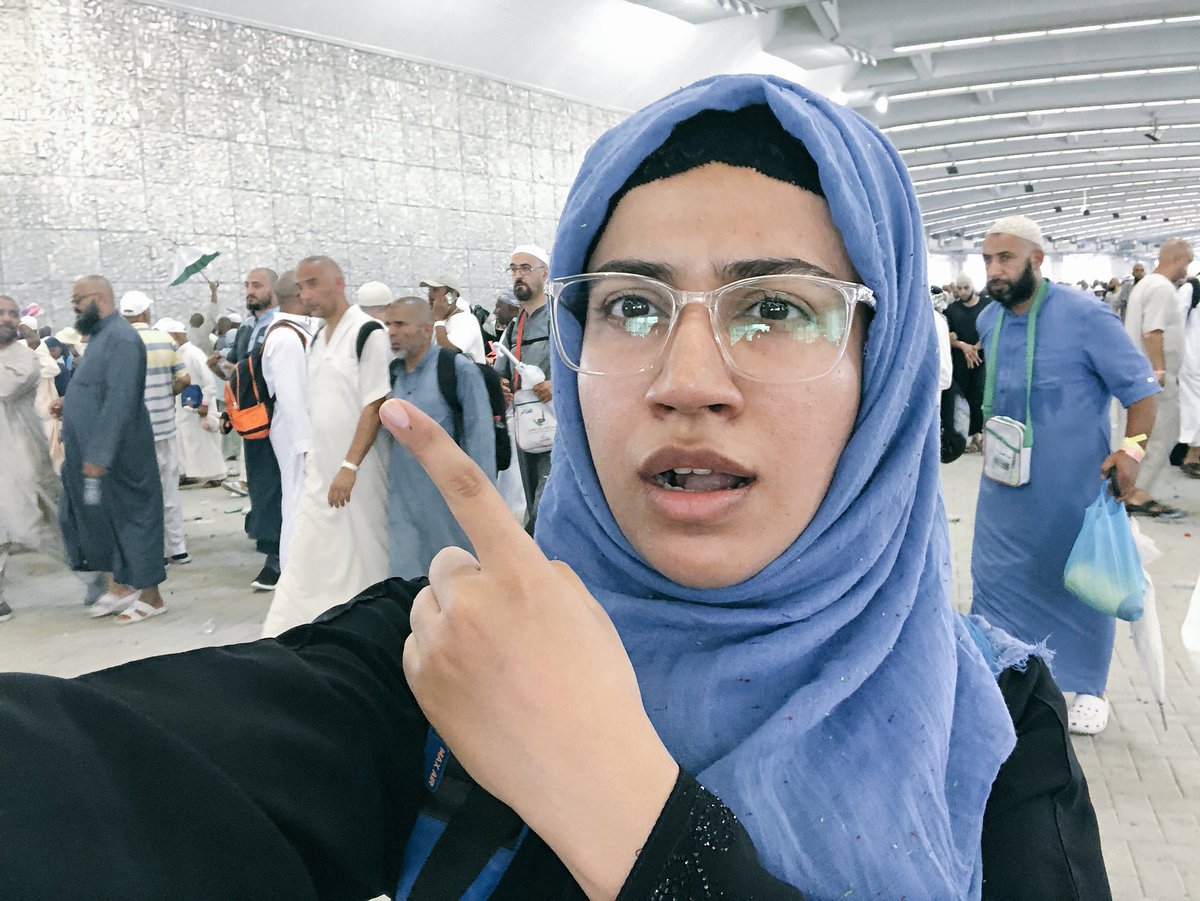 saba_bee's tweet image. Selfie with The Devil 😈 #jamarat #bigdevil #rami #Hajj #Hajj1439 
#mina @devil #stoningtheDevil