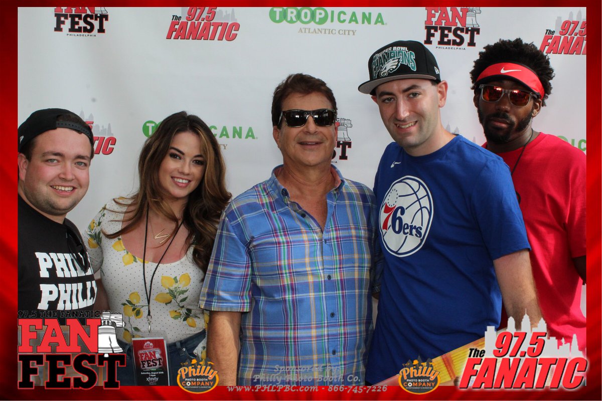 AKopania's tweet image. Hanging with the afternoon crew at @975TheFanatic Fan Fest! @MikeMiss975 @NatalieEgenolf @TyJohnsonNews thanks for being the best