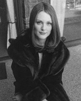 90's julianne moore
.
.
.
@_juliannemoore
