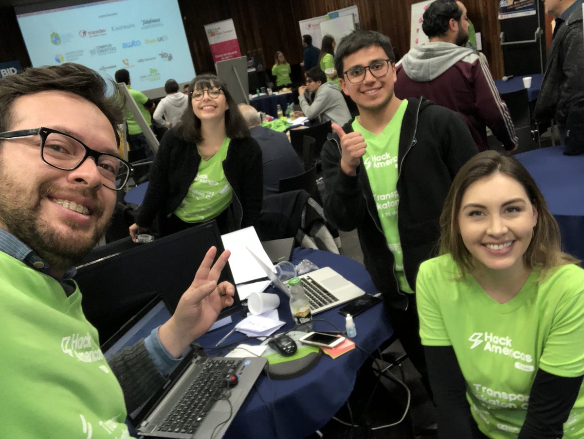FrancoRoVi's tweet photo. Listos para el pitch final #HackAmerica @Y4PTcl https://t.co/xd5jPCzsUM