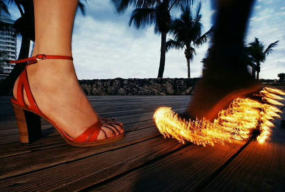 Iconique3's tweet image. Guy Bourdin