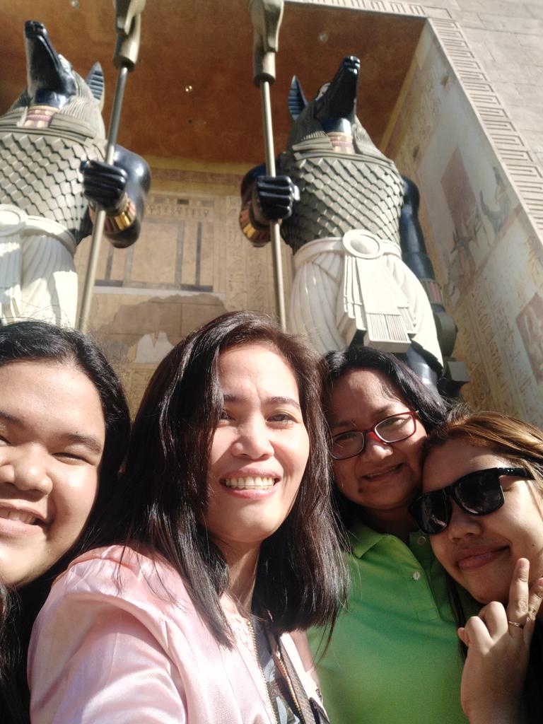 WLRUSSELLPSY's tweet photo. Touch down Manila! Thank you so much team Russell!! Grabeh ang saya! #TeamSinigang #TeamRussellReyes
@boyband_russell  @WLRUSSELLOFC  @russell_ofc  @RussellTmGlobal  @teamrussellSG https://t.co/nvDofuCmyW