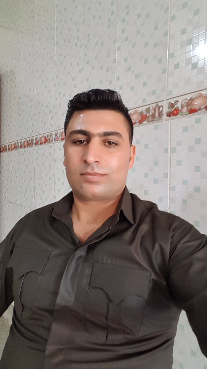 TahyrC's tweet photo. ئەم شەو دڵم زۆر تەنگە  خوایە دڵی کەس وا   تەنگ نەکەی https://t.co/pgJrgJA8mG