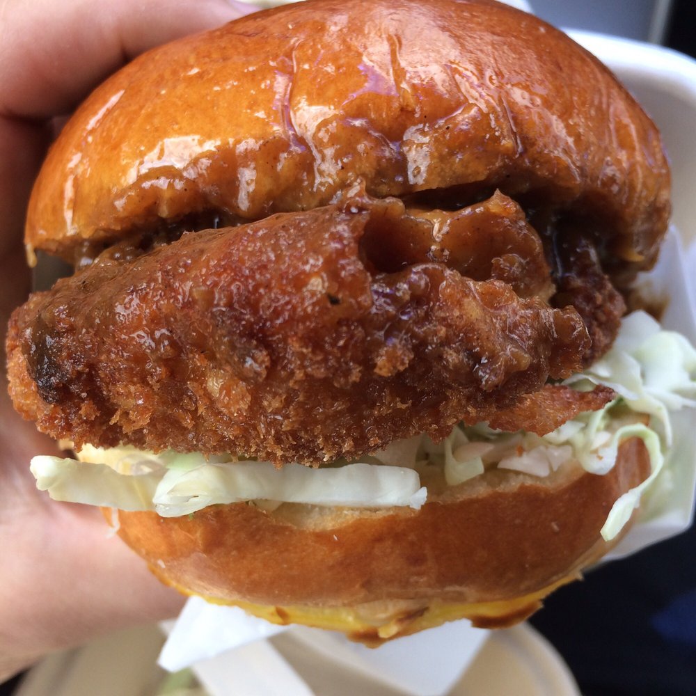 BookThatTruck's tweet photo. MON @OkamotoKitchen @CartoonNetwork #ConnexionBurbank 303 Glenoaks #InTheAlley #LUNCH OPEN 1130-230PM https://t.co/ARJFTug7gN
