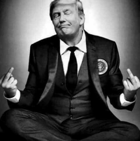 420milehighgolf's tweet photo. @kathygriffin #cryinglibtards, #youareabuster, @realDonaldTrump, @Education4Libs https://t.co/wNAhU6S1fJ