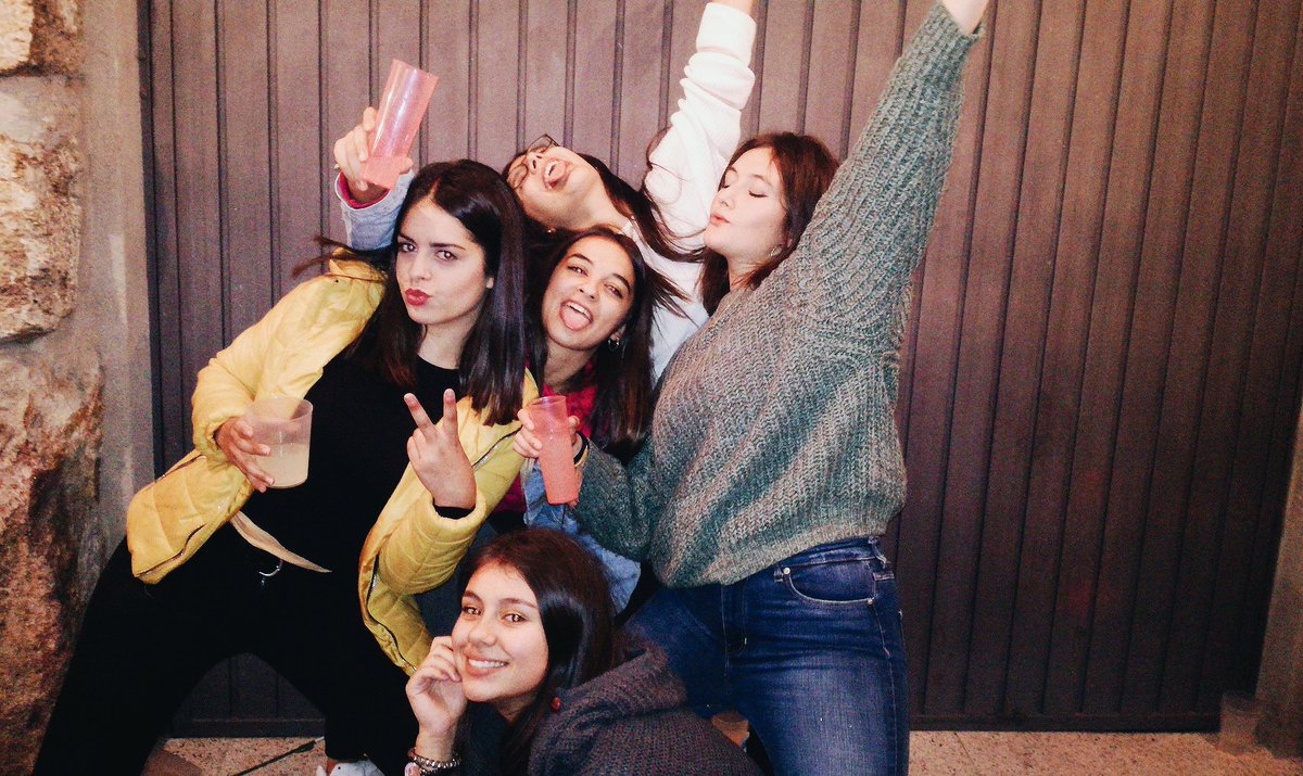 sandri7_'s tweet photo. Este es mi sitio está es mi gente !!!! 🍻❤🏔👏🙋 #sbdt https://t.co/lfbcC8aGRA