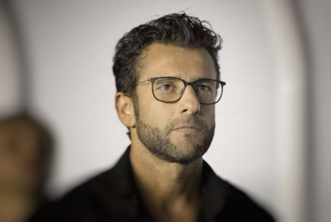 VascodaGama's tweet photo. Alberto Valentim é o novo técnico do Club de Regatas Vasco da Gama. https://t.co/FyNd2W5e3l