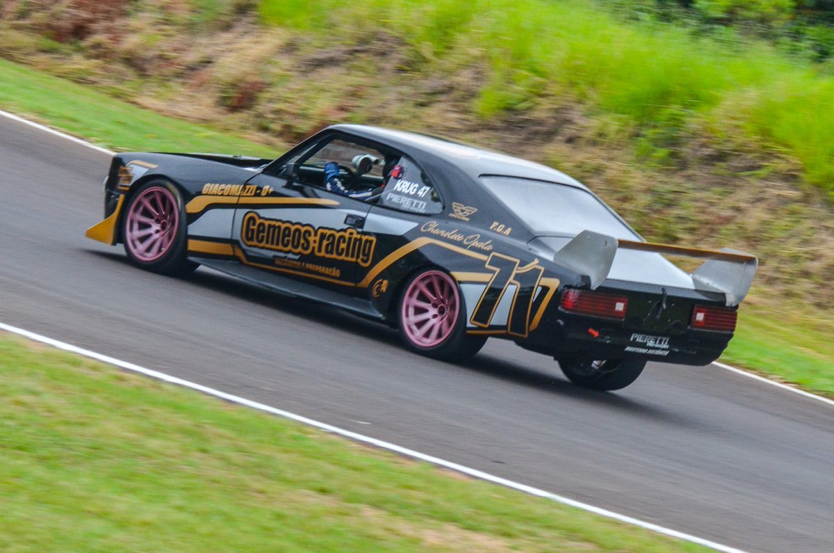 odeoliveira12's tweet photo. #taruma #endurance #EnduranceRacing #Pasat #12h #12htaruma #carrracing #Racing #car #Nikon #nikonphotography #automobilismo #Autódromotrumã #CBA #celta #opala #opalão #E6 #GM https://t.co/VG3HmzN8kq