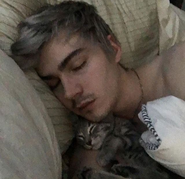 NotHisBlue's tweet image. #SeductiveSunday @Timid_Juvenile