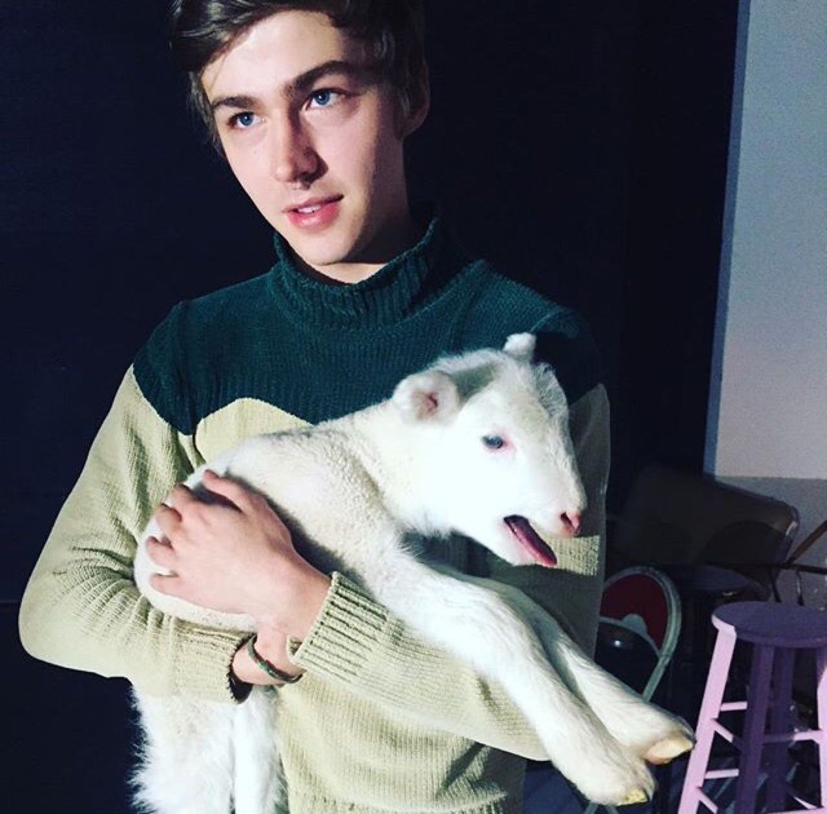 NotHisBlue's tweet image. #SeductiveSunday @Timid_Juvenile