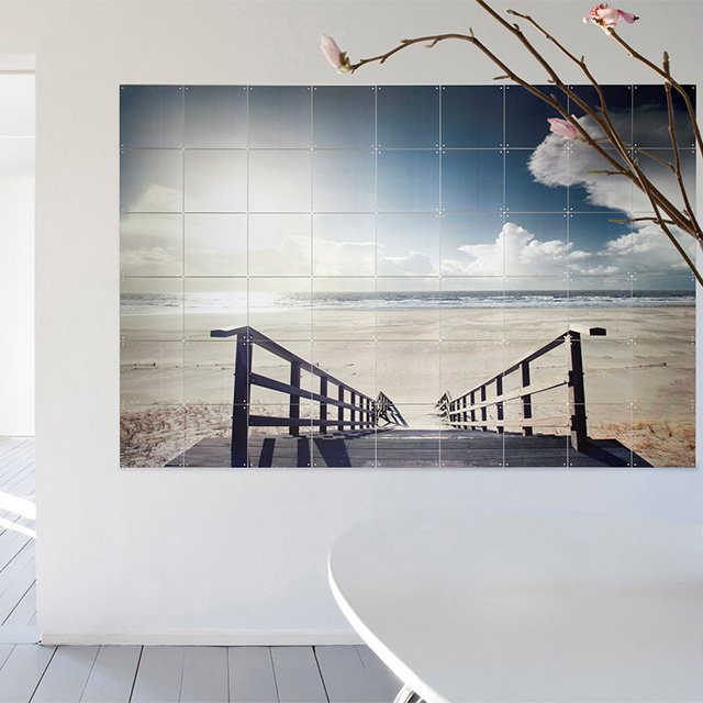 Ixxi Japan オランダの有名な写真家 Claire Droppert の作品 遠くに見える波のうごきなど画面に躍動感を与えてくれます まるで窓の外の風景を見ている様な開放感がある作品です インテリア 写真 写真家 ポスター 砂浜 海 海外 夏 Ixxi Japan オランダの有名な写真家 Claire Droppert の作品 遠くに見える波のうごきなど画面に躍動感を与えてくれます まるで窓の外の風景を見ている様な開放感がある作品です インテリア 写真 写真家 ポスター 砂浜 海 海外 夏