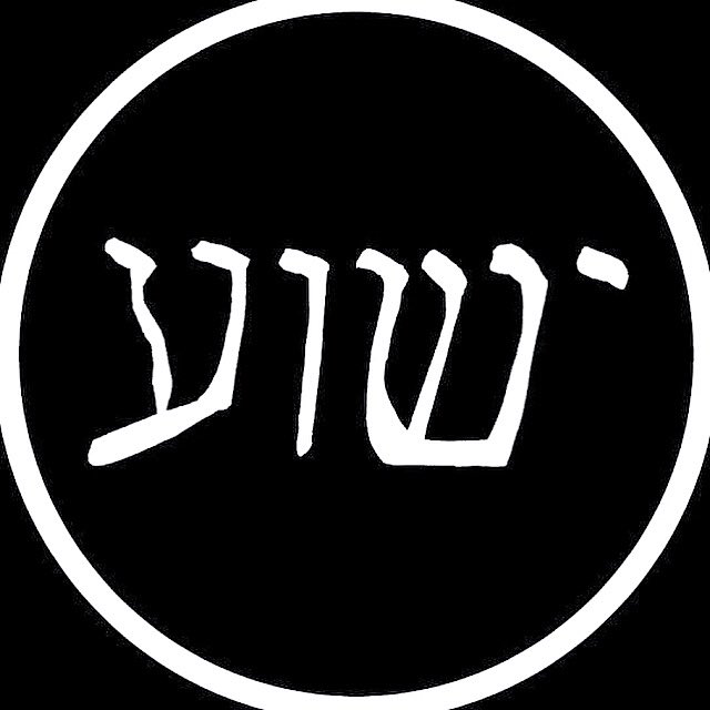 MHWCreations's tweet photo. Yeshua Ha’mashiach, Lord of Lords and King of Kings!! #MightyInBattle #KingofGlory #JesusIsRisenLord #JesusTheChrist🙏❤️
Psalm 24:10 (The Holy Bible):
10 Who is this King of glory? The Lord of hosts, he is the King of glory. Selah.”
#MsHoliness😘 https://t.co/aPq33XIgvq