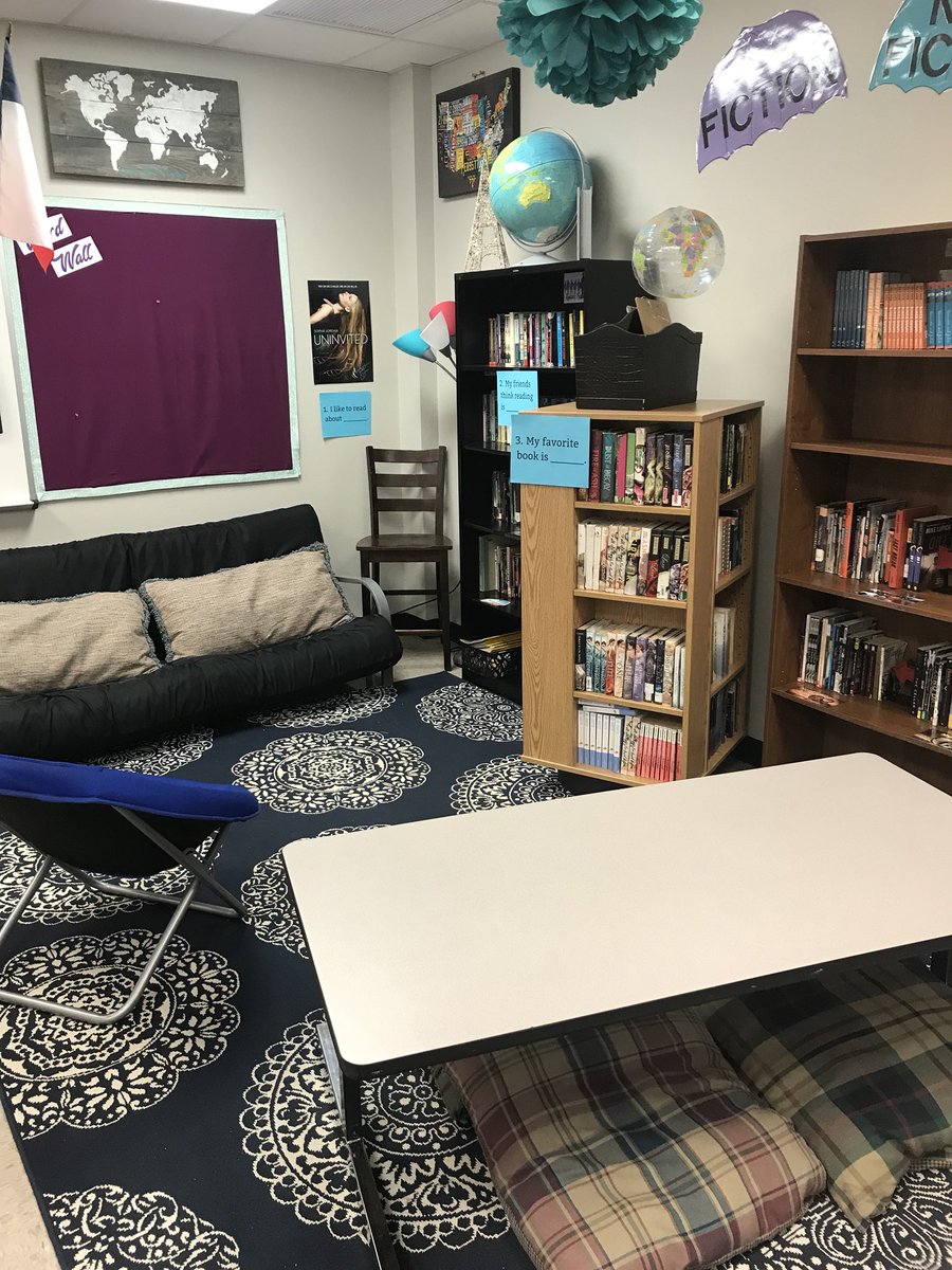 brittney_posey's tweet photo. Tomorrow starts my 8th year teaching. Iโm very excited and ready for this new adventure! My classroom has gotten a facelift and I canโt wait to meet my kids in the morning! ๐๐ฉ๐ฝโ๐ซ๐ค๐ #WeAreOGMS #TeachingNerd๐ค #ILoveMyClassroomLibrary #ThisIsAVID https://t.co/EsRsXJA6ve