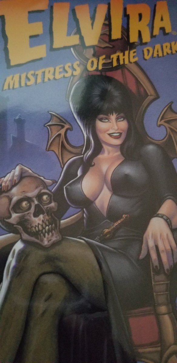 VJokey's tweet photo. So...I go through my comics and see a theme here...Btw I'm so ready for the next @TheRealElvira
@DynamiteComics comics! I loved the funny fourth wall humor. @JosephLinsner
#cheesecake #comics #sinfulsuzi #sinboldly #vampirella #sexy https://t.co/mf0bCbJCNZ