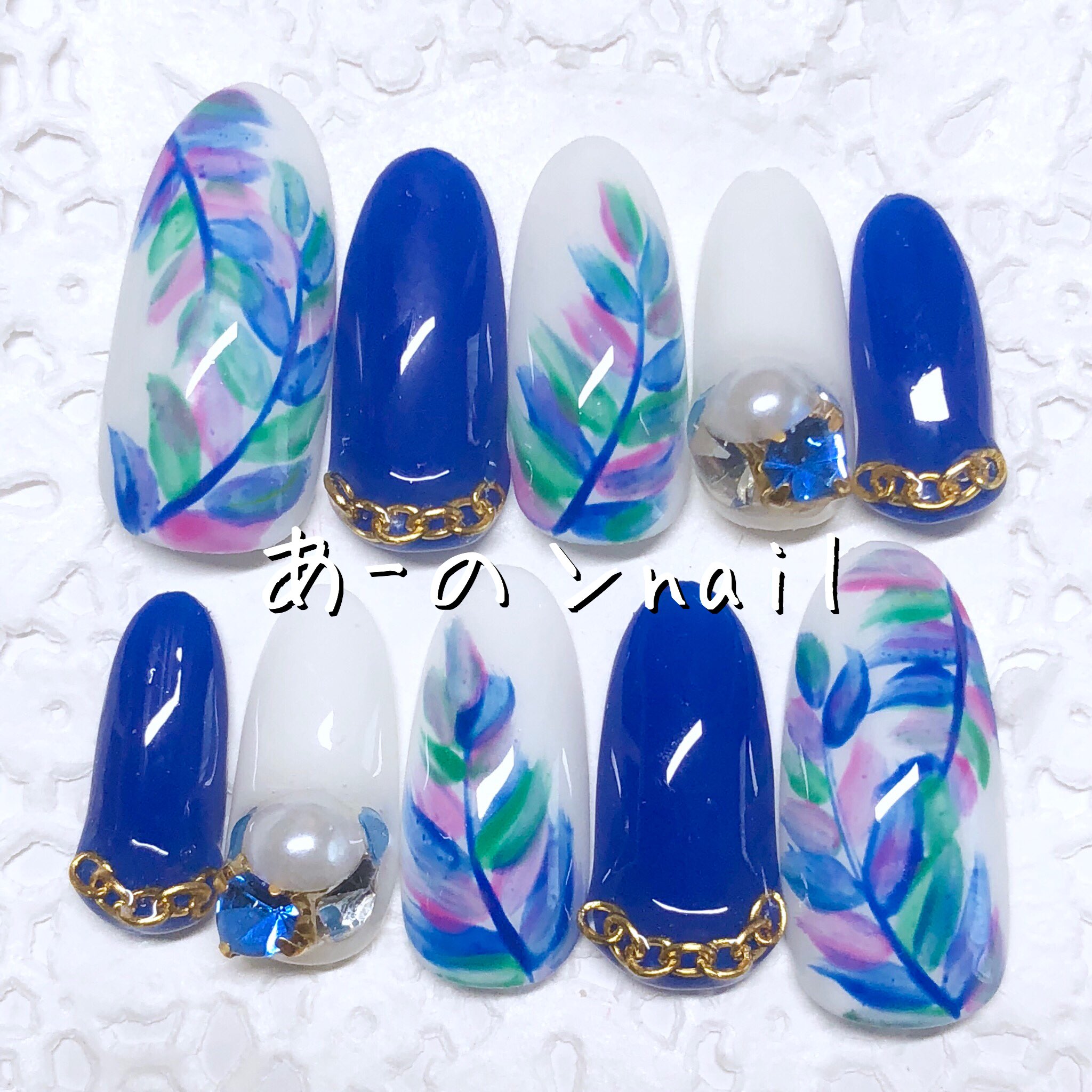 あ のンnail ネイル垢 大人でオシャレな青のボタニカルネイル Nailstagram ネイルアート ネイルチップ ネイルブック おしゃれさんと繋がりたい ネイル好きさんと繋がりたい ネイル ネイルデザイン ネイルチップ販売 ジェルネイルチップ