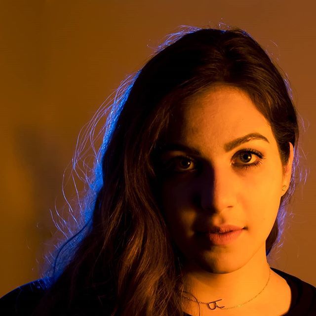 myframeofref's tweet photo. I love playing with color gels on my lights,  that was plan for the #52frames challenge this week but alas... This a shot from a prior shoot.  I can't decide if the low Rembrandtish light is jarring in a good or wrong way,  any opinions from you photogs?… https://t.co/lYDmM9xUgG https://t.co/e7t5jl0vKe