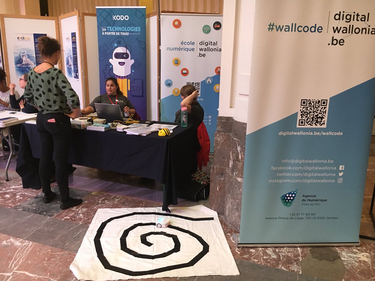 pbalancier's tweet photo. Du beau monde à #EduCode avec des partenaires #wallcode #digitalwallonia #opensource et qlq #digitalwalloniachampions @KodoWallonie @Pass_Frameries @sjodogne @osimis_io #ClarolineConnect @BeezNest_fr @ecolenumerique https://t.co/Mnx0QcGa7P