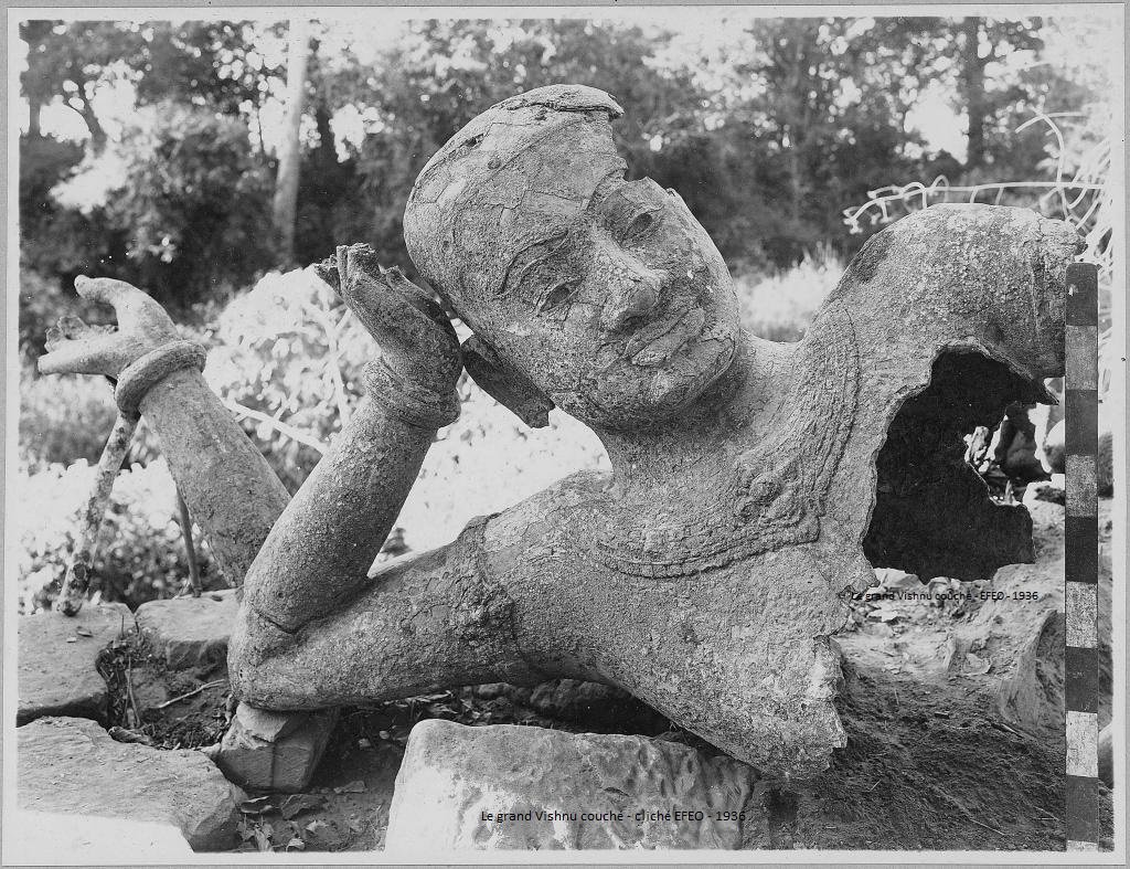 PSLExplore's tweet photo. Rentrée sous le signe de la méditation sur #PSLExplore avec le grand Vishnu couché #Angkor #sieste #temple-montagne à l'Ecole Française d'Extrême Orient ⛩️🧘‍♂️ https://t.co/o71SUVd6mh https://t.co/lat52FjTlO