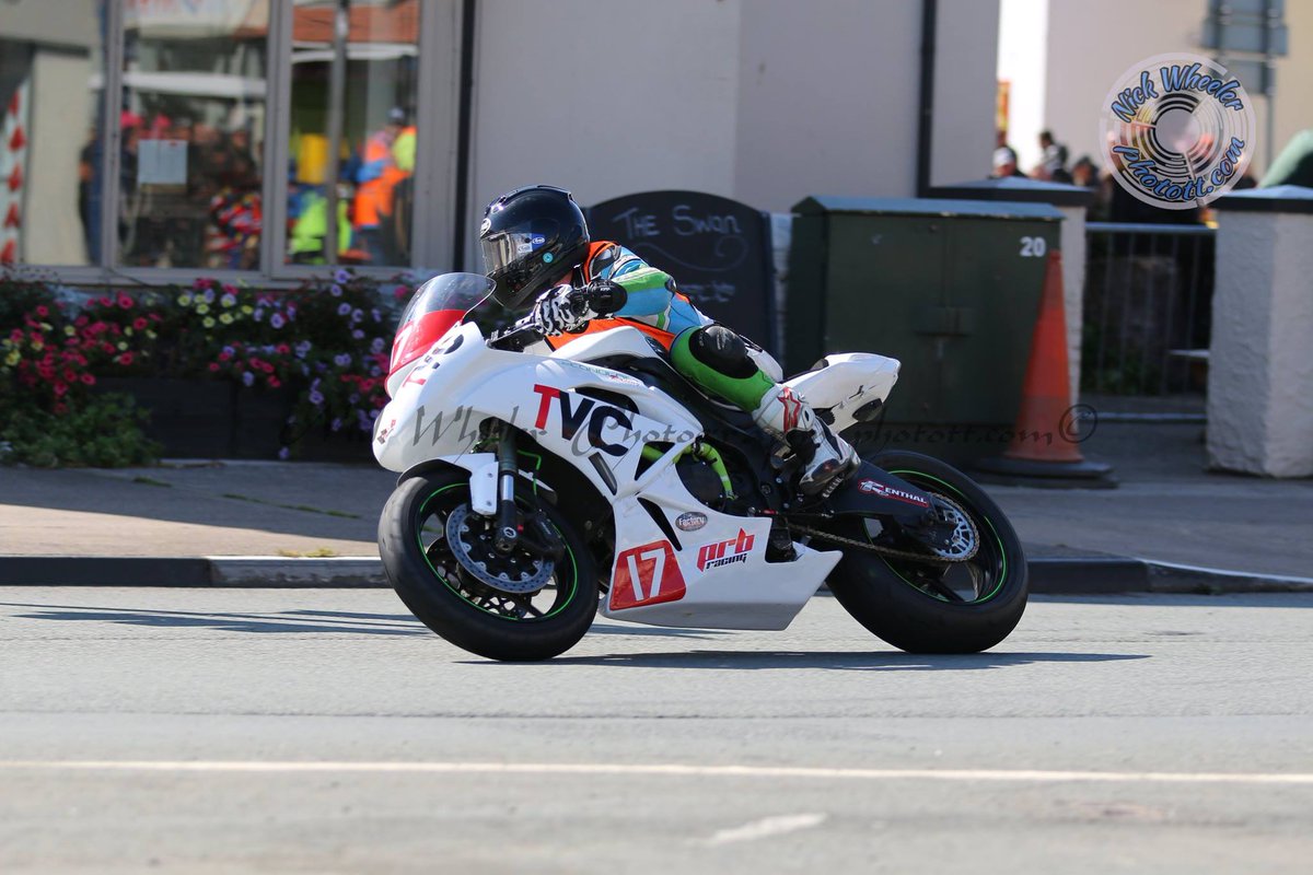 StevieRRN's tweet photo. Grant Gaskell, @ManxGrandPrix, #roadracing, #realroads, #realracing, Photo by Nick Wheeler https://t.co/1aktqo33Ic