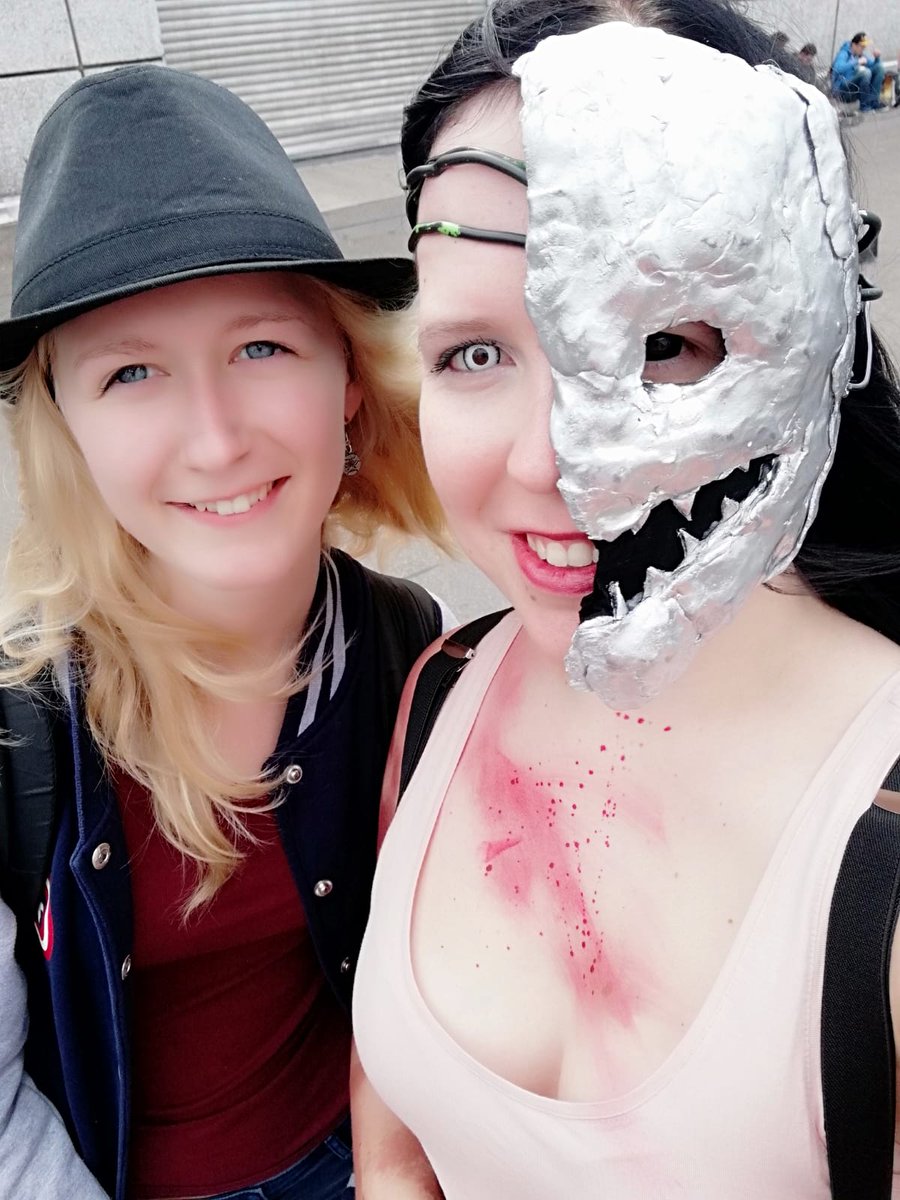 The Gamescom weekend is officially over. Had a fantastic time with my friend ❤️ #FreddyKrüger borrowed me his lovely had :D #nocosplay