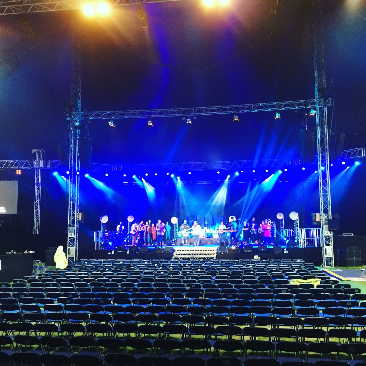 1eventuk's tweet photo. Big Top worship team sounding amazing ready for the meeting this morning #oneevent18 https://t.co/r6YBOUy12P