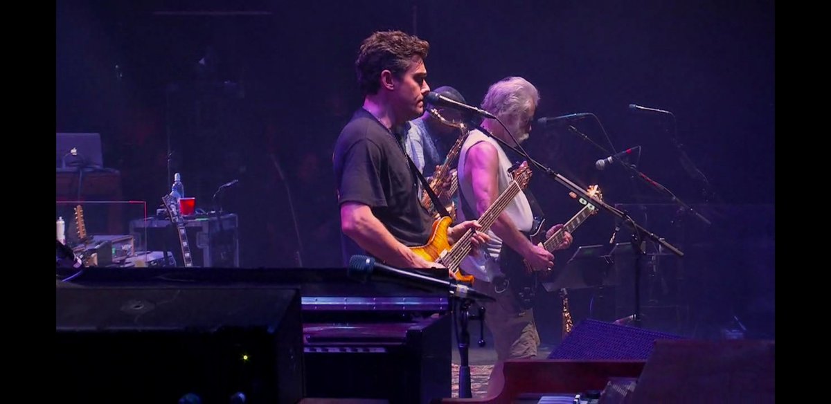 PLAYININTHEBAND's tweet photo. @locknfestival @j_lake10 @deadandcompany @JohnMayer "Now Mister Charlie told me, won't you like to know" August 26, 2018 #lockn2018 #lockn @deadandcompany https://t.co/zcDdkLlTjT