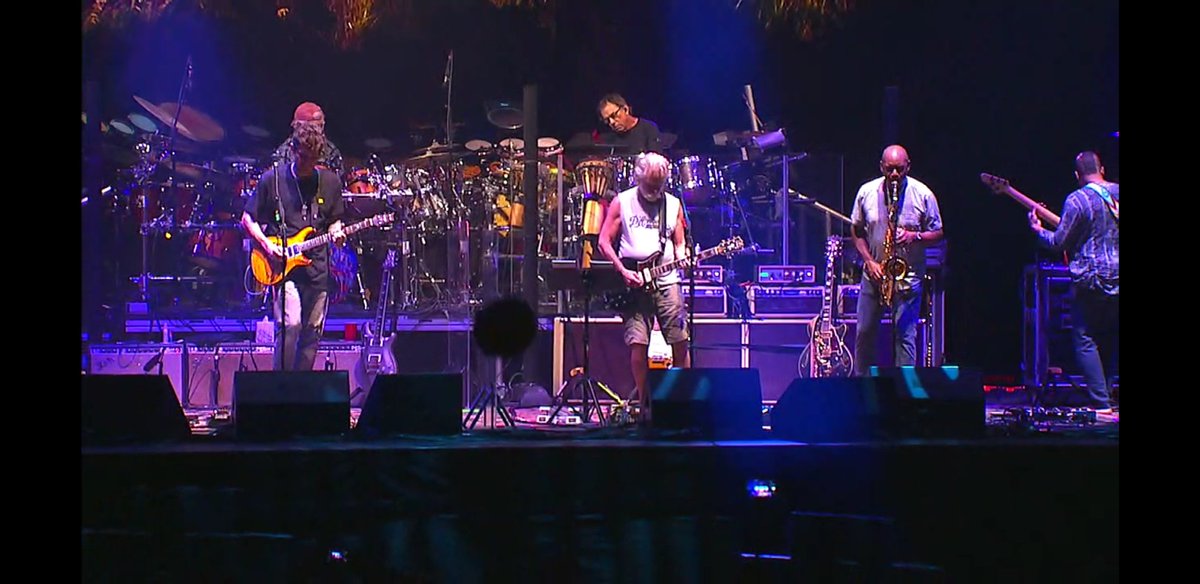 PLAYININTHEBAND's tweet photo. @locknfestival @j_lake10 @deadandcompany @JohnMayer "Now Mister Charlie told me, won't you like to know" August 26, 2018 #lockn2018 #lockn @deadandcompany https://t.co/zcDdkLlTjT