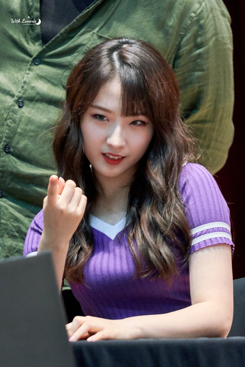 With_Lunaris's tweet photo. 180825 목동 팬사인희 Mokdong Fansign
- HaSeul 2 -
#이달의소녀 #LOONA #하슬 #HASEUL https://t.co/MqzvddqcZW
