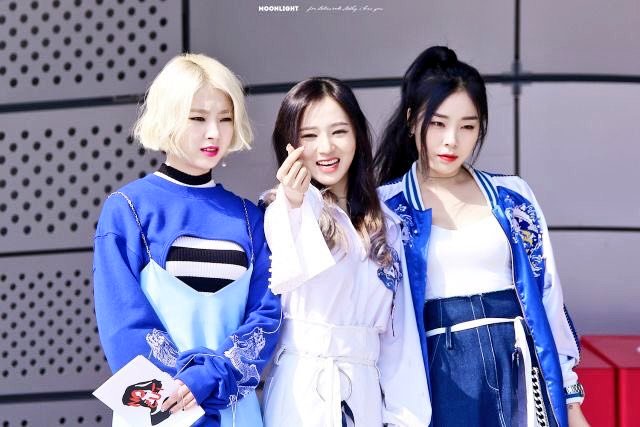 SojungBR's tweet photo. [#2000DaysWithLadiesCode]

❤️💛💙💚💜 https://t.co/02Jor3MR70