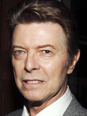 Дэвид боуи 2015. Дэвид боуи последнее. Дэвид боуи последние. Дэвид боуи последнее. David bowie dollar.