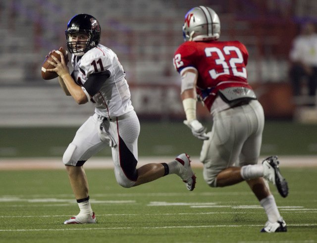 DrivingWorryFre's tweet image. Can’t wait for the annual grudge match between Lake Travis and Westlake Oct. 12 at Chaparral Stadium? Tonight’s preseason football game between Philadelphia and  Cleveland will feature Westlake’s  Foles and Lake Travis’   Mayfield . The game will be televised on Fox at 7 p.m.