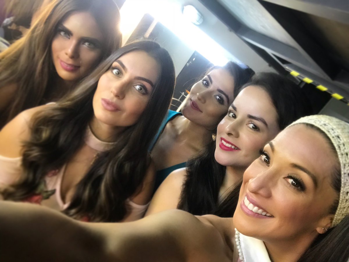 ¡Qué linda noche! 🎭 Gracias x apoyarme, acompañarme y disfrutar conmigo ésta deliciosa experiencia. #quevivalaficcion @zairatorresof <a href="/GoncaCrystel/">Crystel Gonca</a> <a href="/mon_rr/">~mon~se~rr~at</a> <a href="/anahi_mori/">Anahi Mori</a>