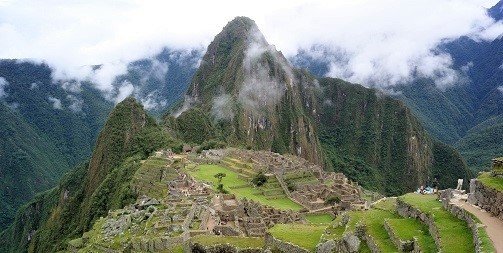 QuotientTP's tweet photo. The mere thought of #Peru conjures up images of the iconic #MachuPicchu but did you know it's also home to one of the world's top restaurants and South America’s first luxury sleeper train? Discover Peru for yourself https://t.co/CfeVNnaTQt https://t.co/S5Mws9loEH