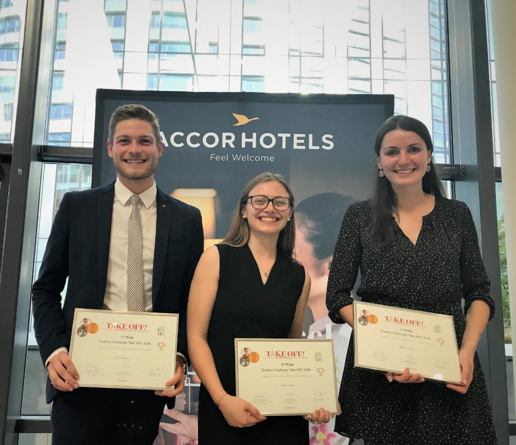 IESEG's tweet image. A team of three students wins @Accorhotels’ international competition 🥇👏🏻 ieseg.fr/en/news/studen… #IESEGExperience #AccorHotels #TakeOffChallenge #Cocoon