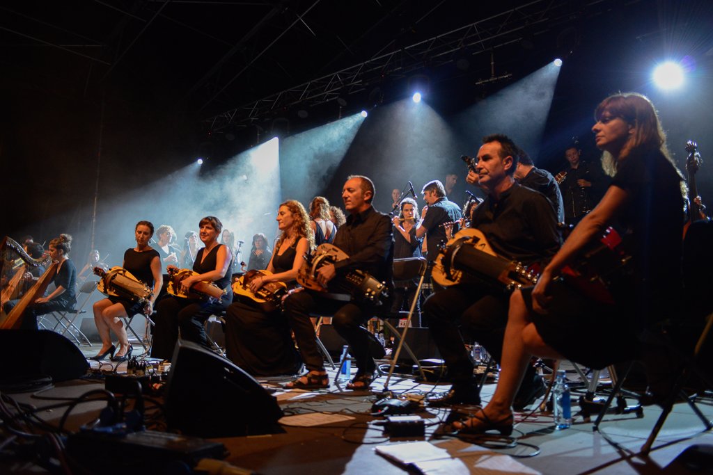 Galería | Acabou a romaría, acabáronse as festas de #MaríaPita18. A última tarde tivo xogos tradicionais, torneo de chave e os concertos de <a href="/Samaruas/">Samarúas</a> e SondeSeu Orquestra Folk. ow.ly/uYFK30lz6ZQ