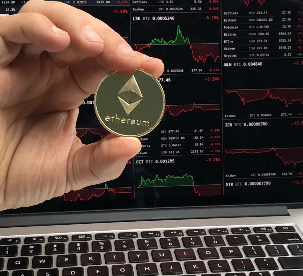 block_discover's tweet photo. ICO News: (Investor in Ethereum ICO is now putting a lot of Ethereum to Bitfinex) -Read on BlockDiscover: https://t.co/MGySGA8iww #ICO #Bitcoin #Blockchain @bitfinex https://t.co/ztxzaLvWXc