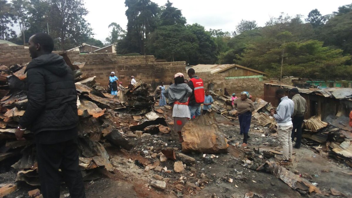 AKenyanGirl's tweet photo. This is the situation this morning.
#DeepSeaSlumFire https://t.co/ERUsTMMBFK