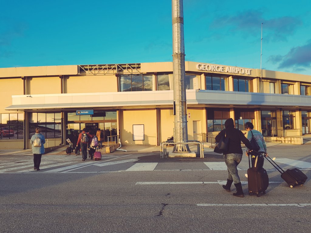 klausvon's tweet photo. #TUFH2018 #SANFPC18 Glad to be back safely after 2 amazing weeks. Back at work, good to see colleagues again. Brief #reflection on lessons learnt highlights need for responsive health system, enabled students &amp; health workers, &amp; ensuring #personcentredcare. #SocialAccountability https://t.co/PD2YziNOVT