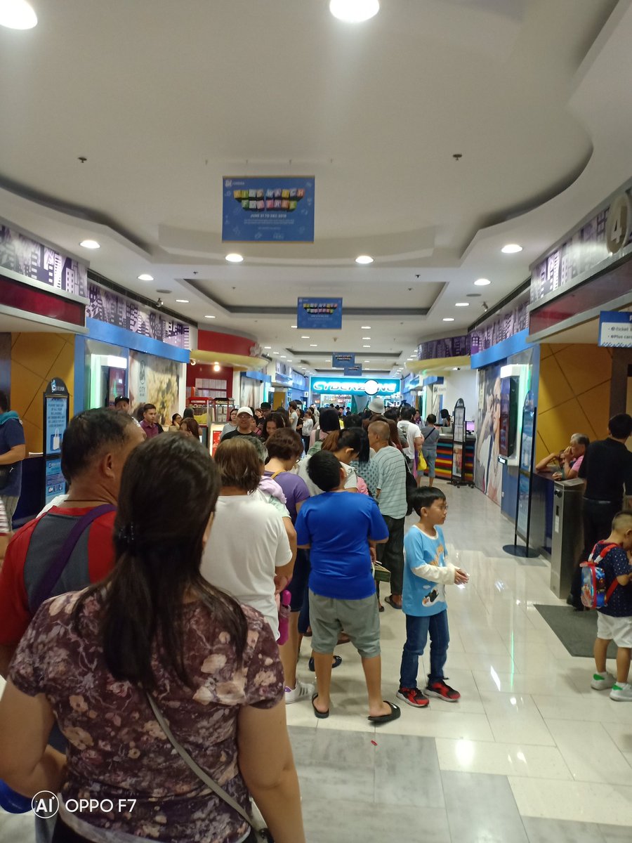 twentytwenty26's tweet photo. #MissGrannyPHDay6 at SM Molino. 😍😍😍 https://t.co/wtlA98fLU8
