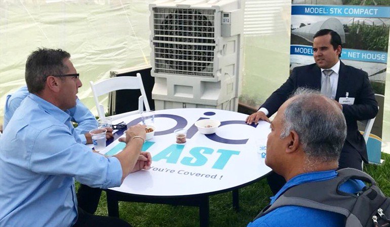 AgritechIsrael's tweet photo. #MIDA #Minister #EduardoCarles spoke with Radio Panama at the #Agritechfair in Israel - #AgritechIsrael 2018 Conference and Exhibition
https://t.co/TjDDrV03aD
#Israel and #Panama confirm #agreement at #Agritech2018 to create the second #agriculturalexcellencecenter in Chiriquí. https://t.co/GZelCMFseS