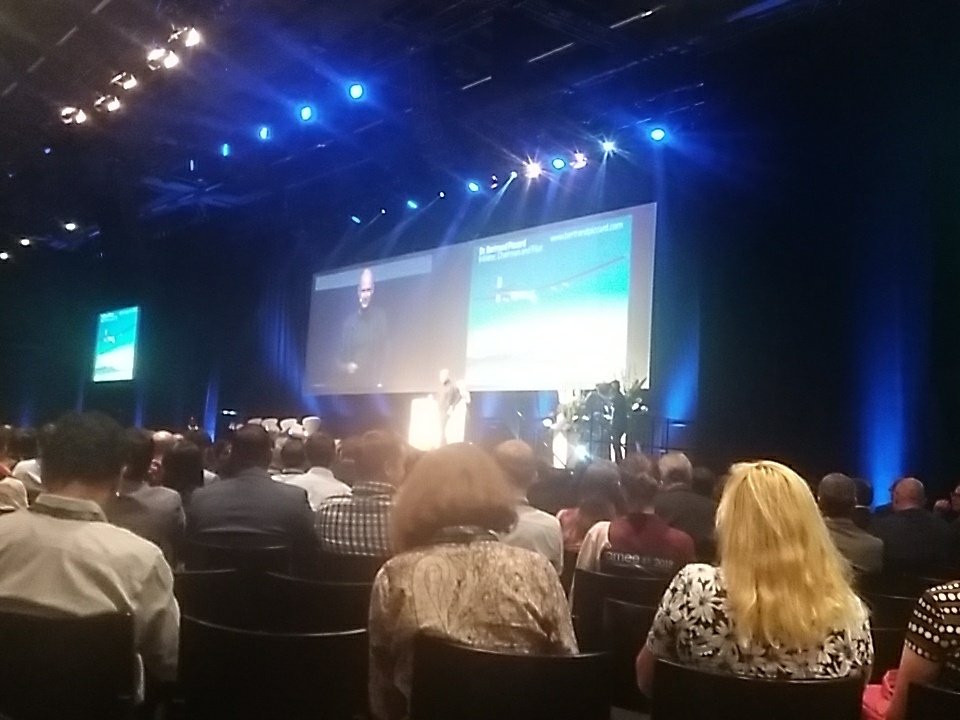 Bertrand Piccard at <a href="/AMEE_Online/">AMEE Online</a> ! And if medicine could go as high as him... 🤔