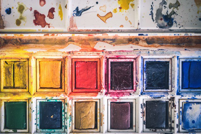 milouluci's tweet photo. Happy Monday! 🎨 Today is the first day of an unpainted week ❤️ You are the creator of your life so make it worthwhile! 😍 I didn't make time to actually waterpaint the last couple of weeks and I miss it so much so I decided to incoorporate it back in my life! ✨Enjoy your day! https://t.co/IpxJiY7JyN