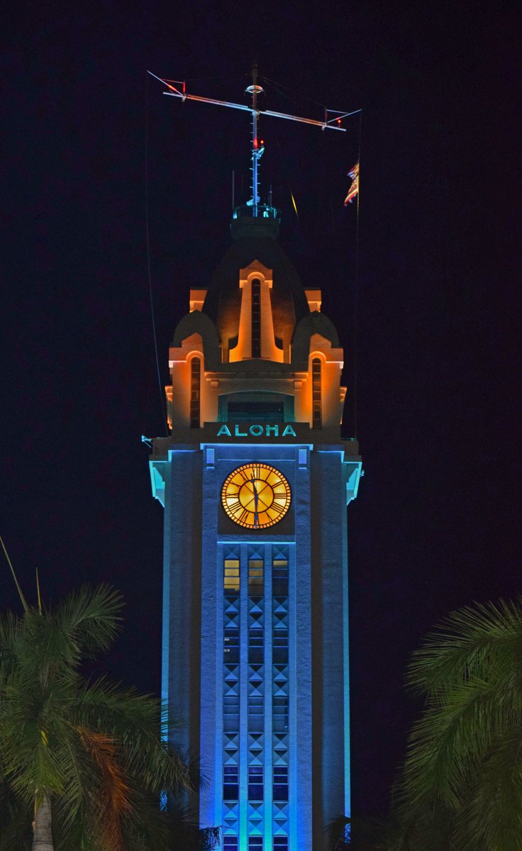 DOTHawaii's tweet photo. We lit an actual beacon to celebrate the team that served as a beacon of hope as #HurricaneLane threatened the islands. Aloha Tower will be lit in the yellow and blue of Hawaii’s own 2018 Little League World Champions through Thursday. #LLWS #LLWSChamps #AlohaStrong https://t.co/7iujlnVGPs