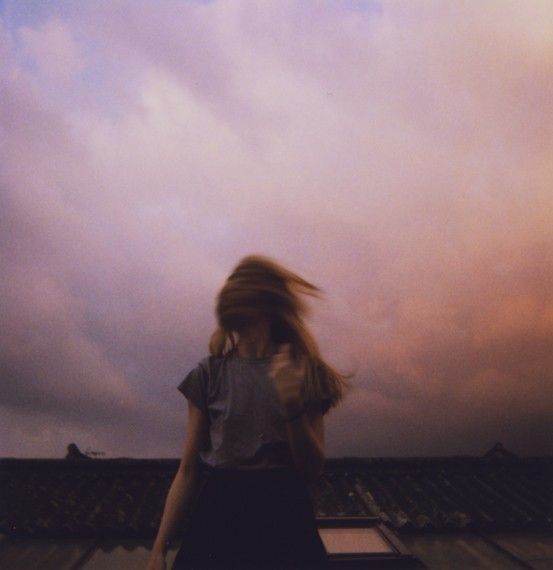 KorbSamya's tweet image. "The highest form of love is to be the protector of another person’s solitude."
Rainer Maria Rilke

Pic:Lina Scheynius