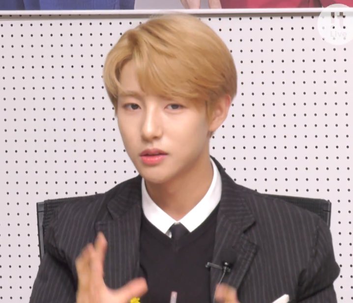 renjun pics 🦊 tweet media