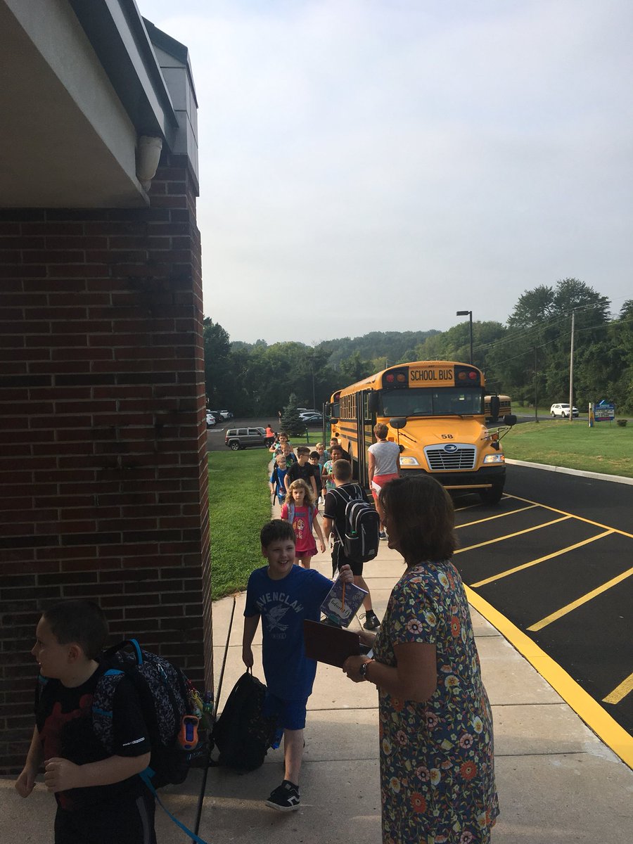 RobesonEC's tweet photo. And another school year begins. It is an honor to work with the incredible students, families, and staff at Robeson. Have a wonderful year! https://t.co/3ODwSjEUJn